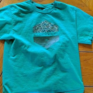 Billabong t shirt